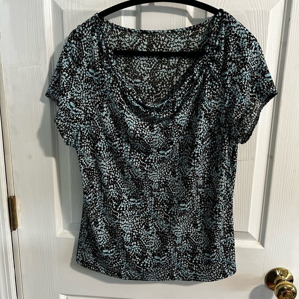Fitted Black and Blue Ruched Short Sleeve Blouse
